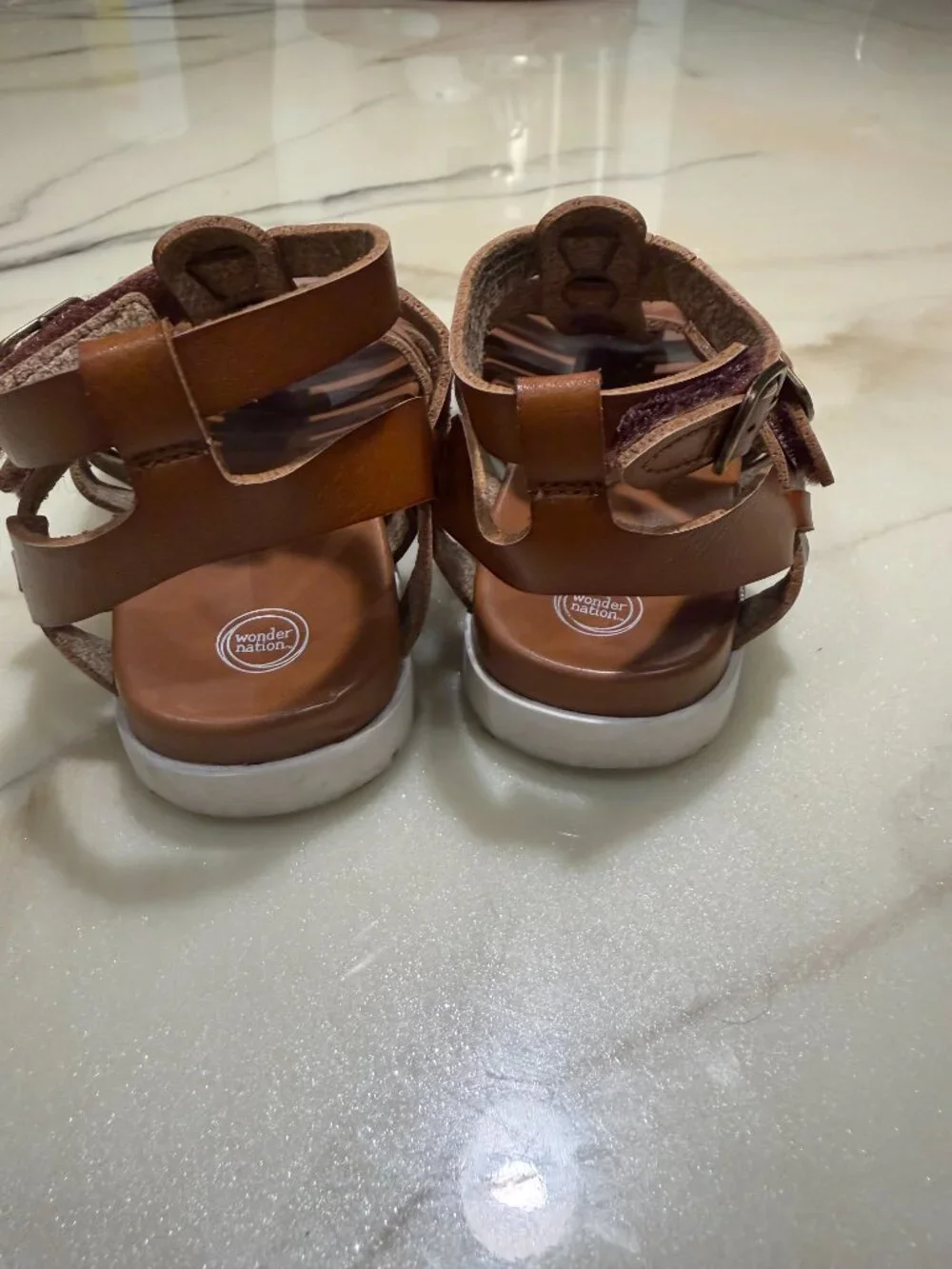 Wonder Nation Brown Sandals – Size 9